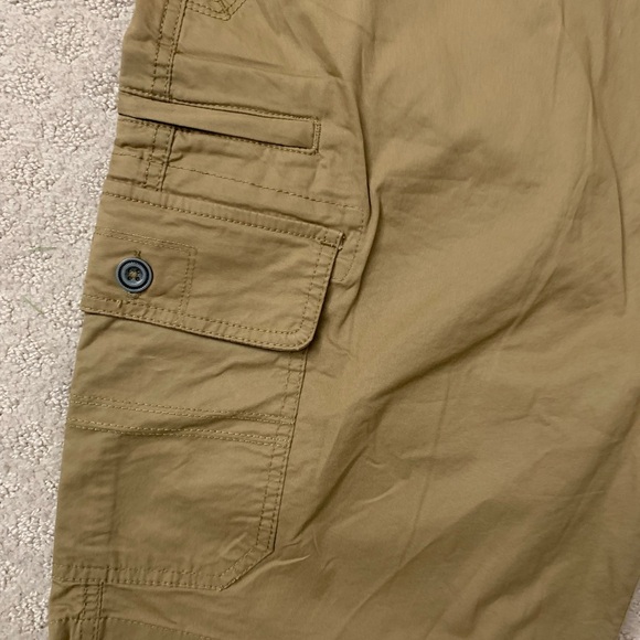 Men’s Cargo Shorts NWT size 38 - Picture 5 of 9